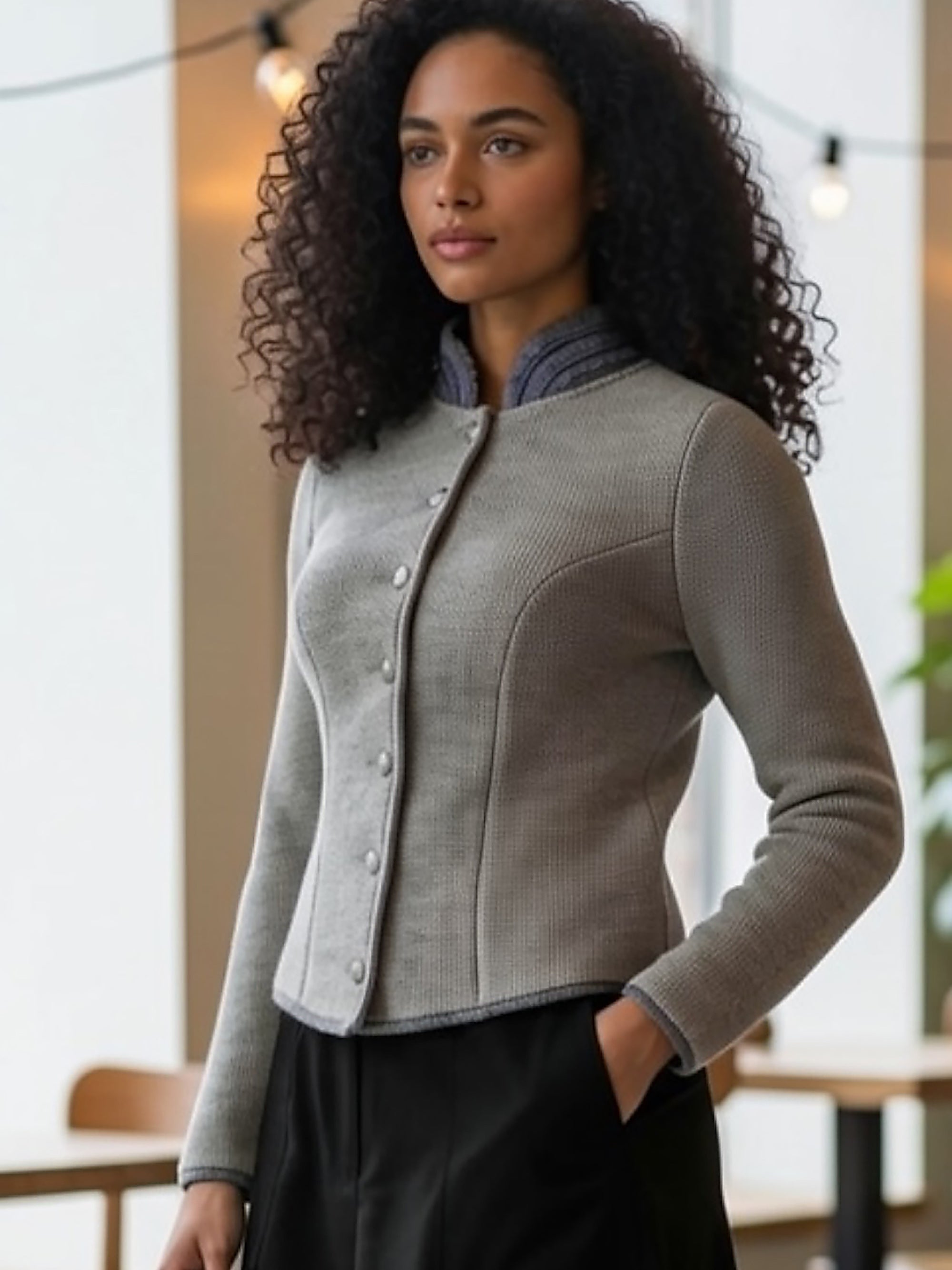 litzlfelder-ariana-strickblazer-damen-silbergrau-schurwolle image 4