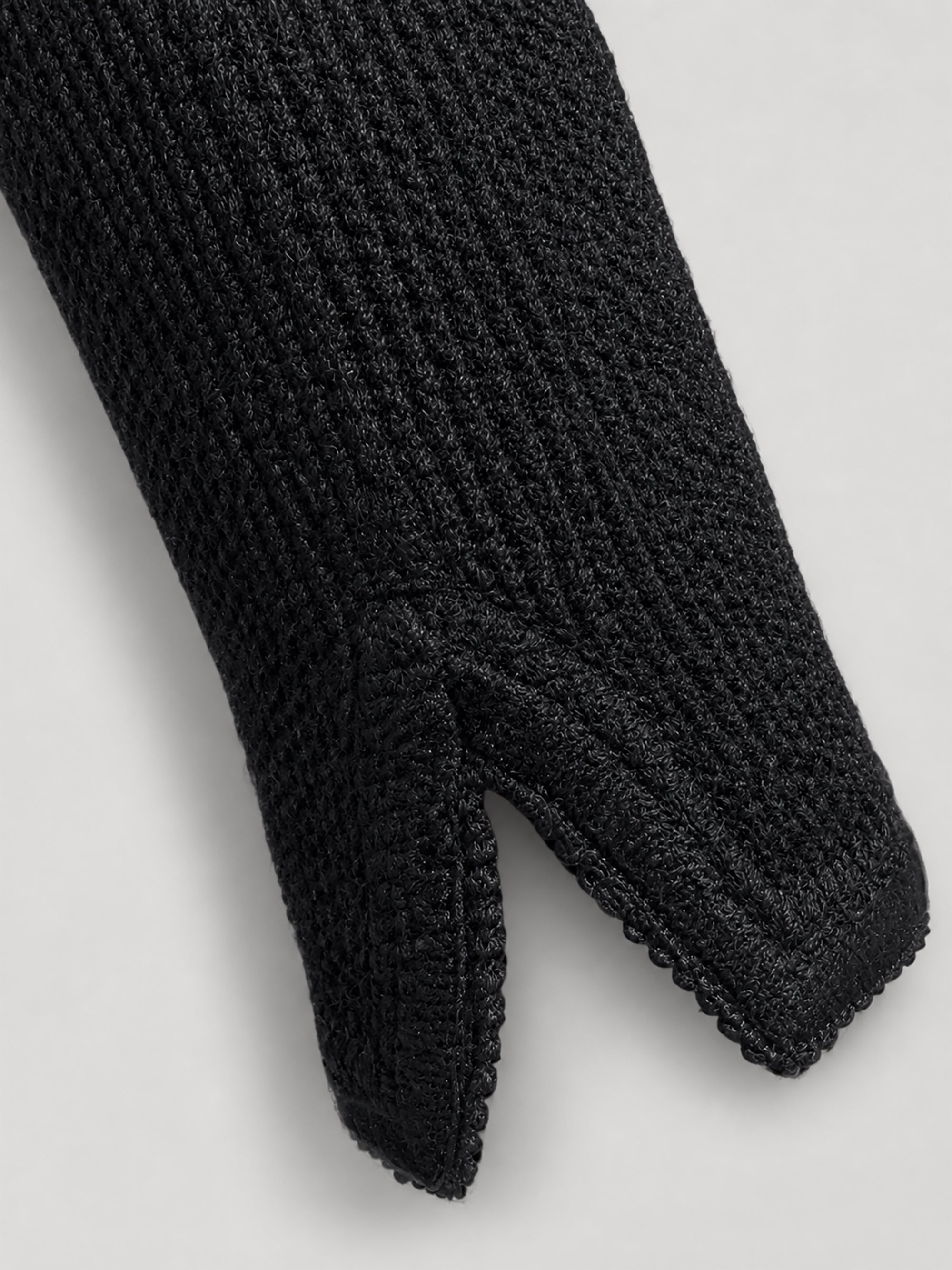 litzlfelder-anja-trachtenjacke-damen-schwarz-limited-edition image 4