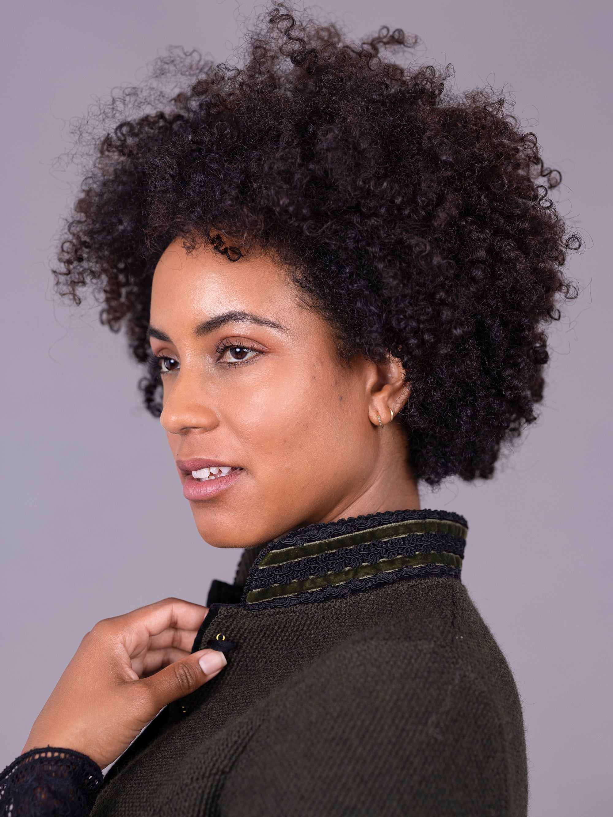 litzlfelder-damen-sofia-strickblazer-olivgr-n-schurwolle image 3