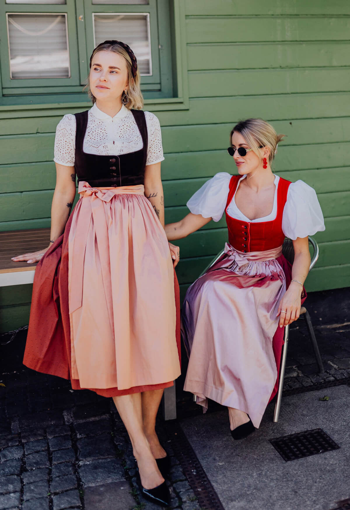 m-nchner-manufaktur-dirndl-fanny-dunkelbraun-samtdirndl-70-cm image 5