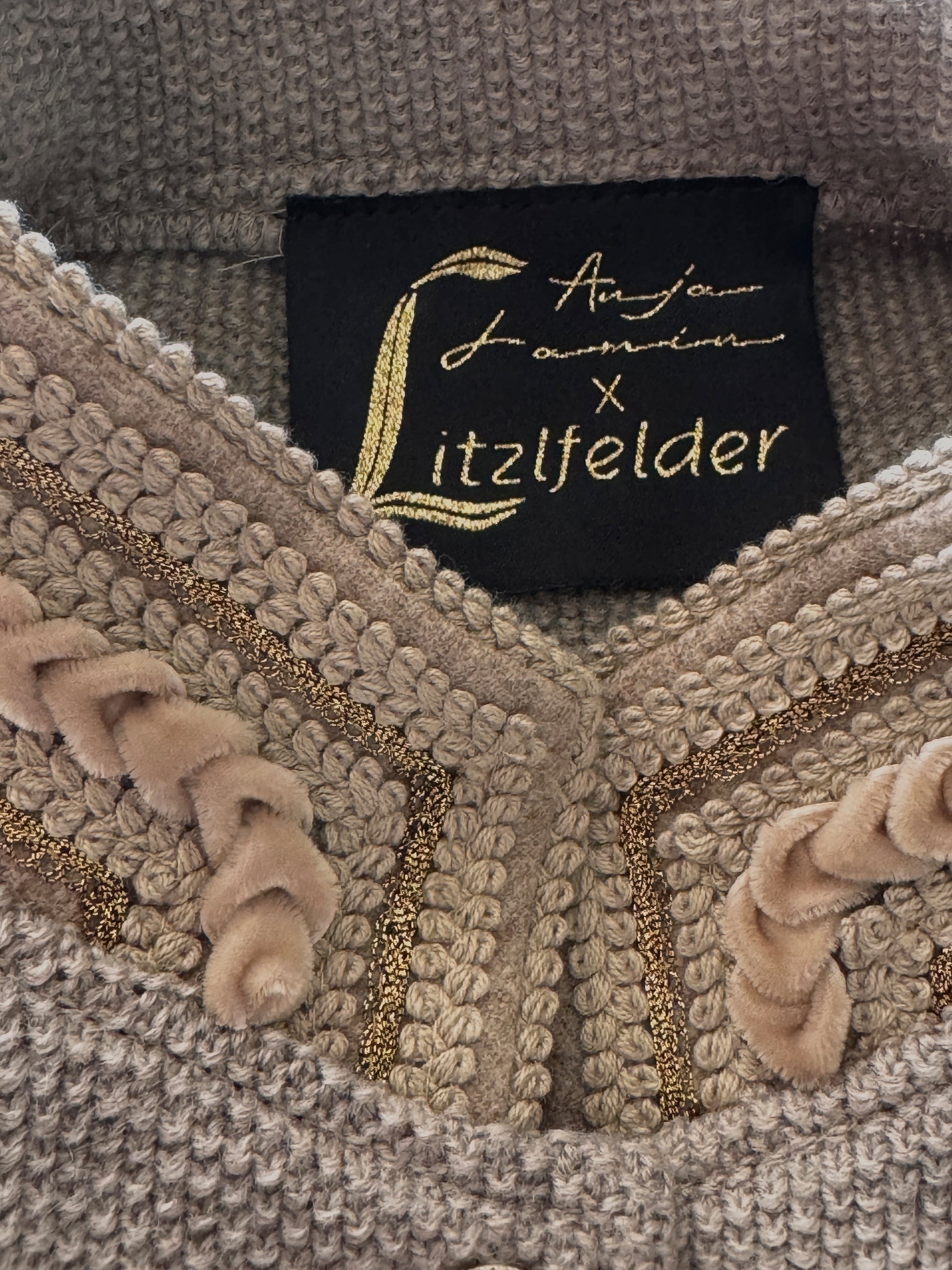 litzlfelder-damen-trachtenjacke-anja-beige-schurwolle image 3