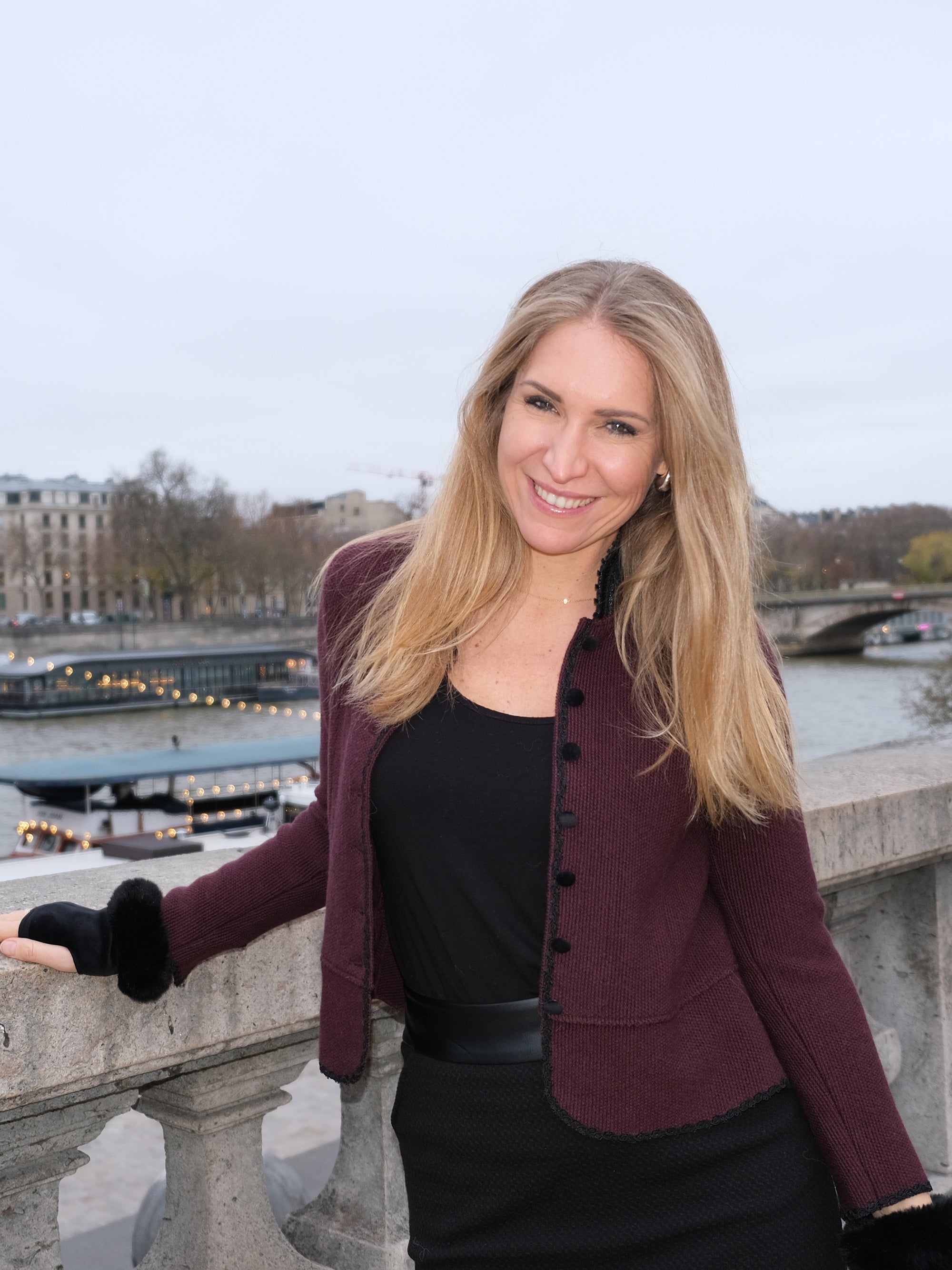 litzlfelder-lea-strickblazer-damen-rubinrot-schurwolle image 6