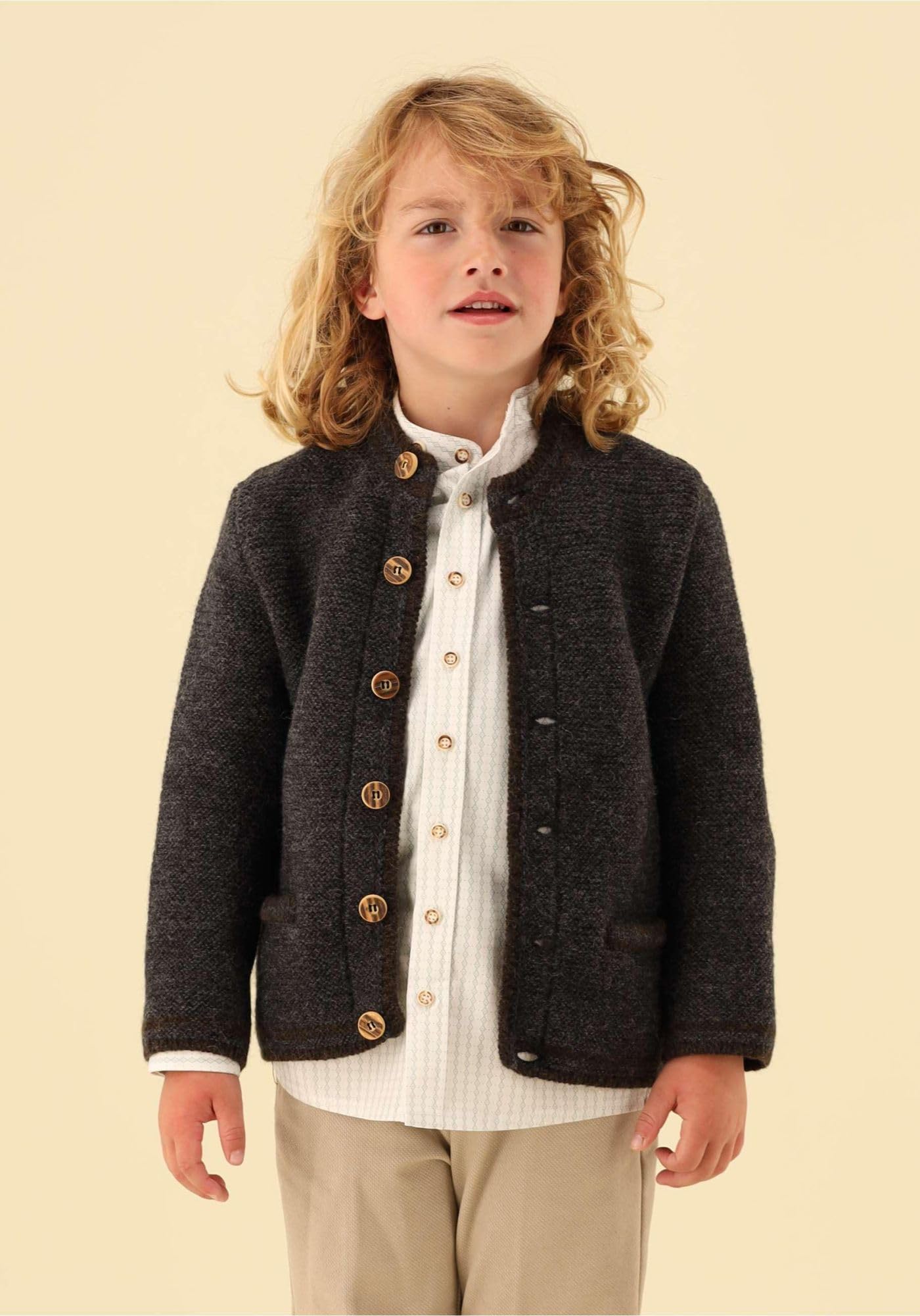 os-trachten-ruruba-kinder-strickjacke-anthrazit-kontrast image 2