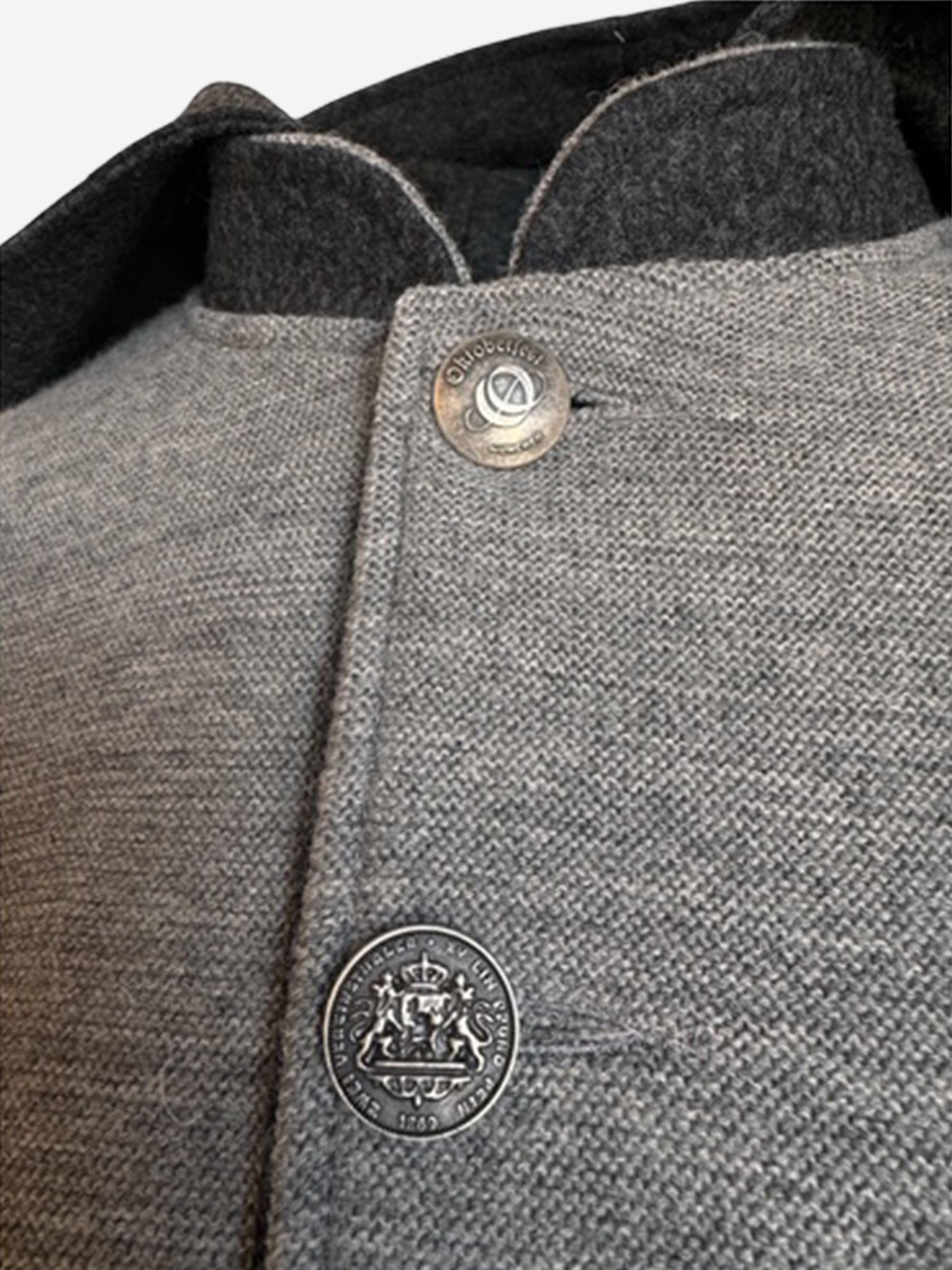 litzlfelder-herren-emilian-kapuzenjacke-mittelgrau-merino image 4