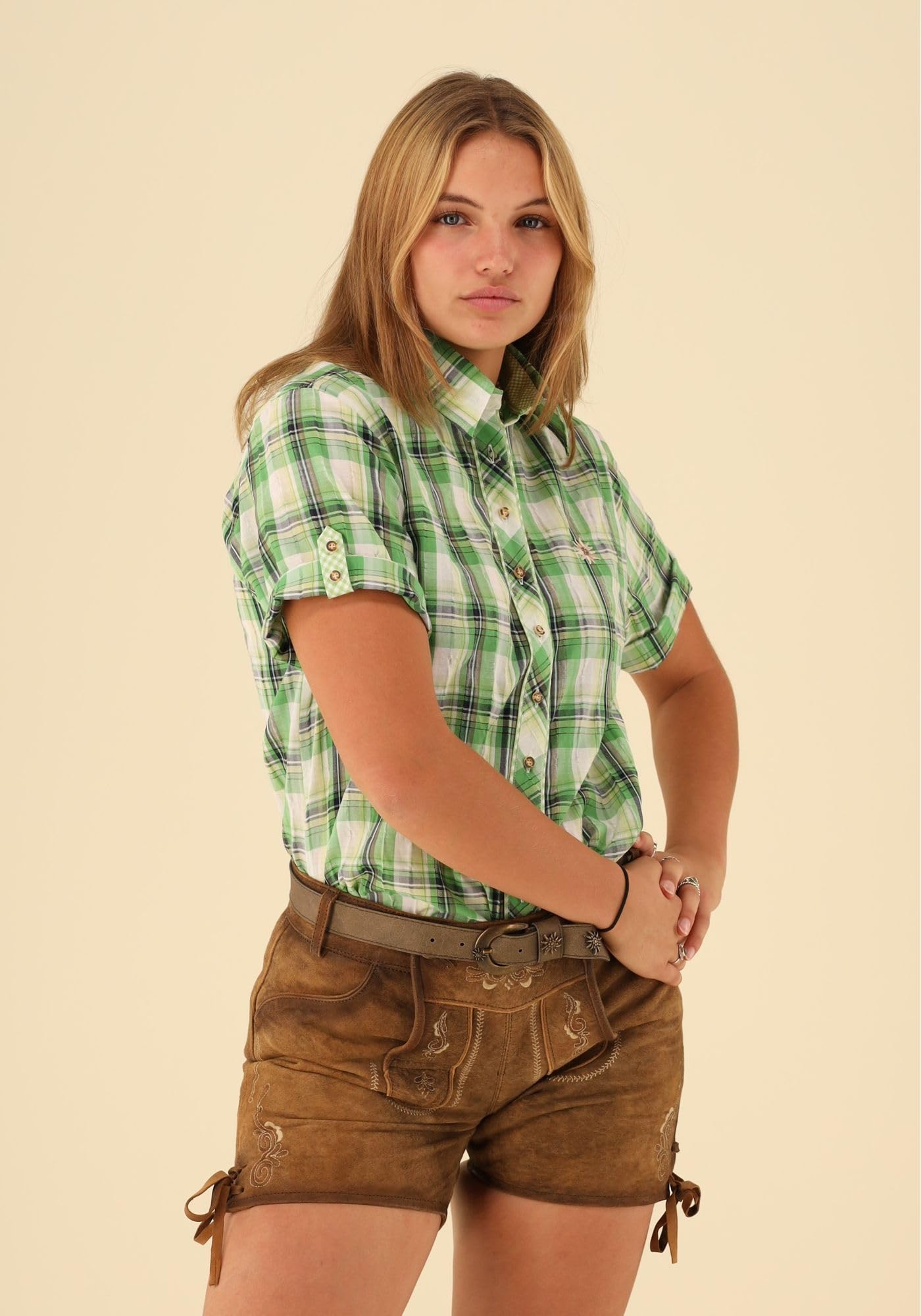 os-trachten-xodaro-kurzarm-trachtenbluse-mit-liegekragen-dirndl image 5
