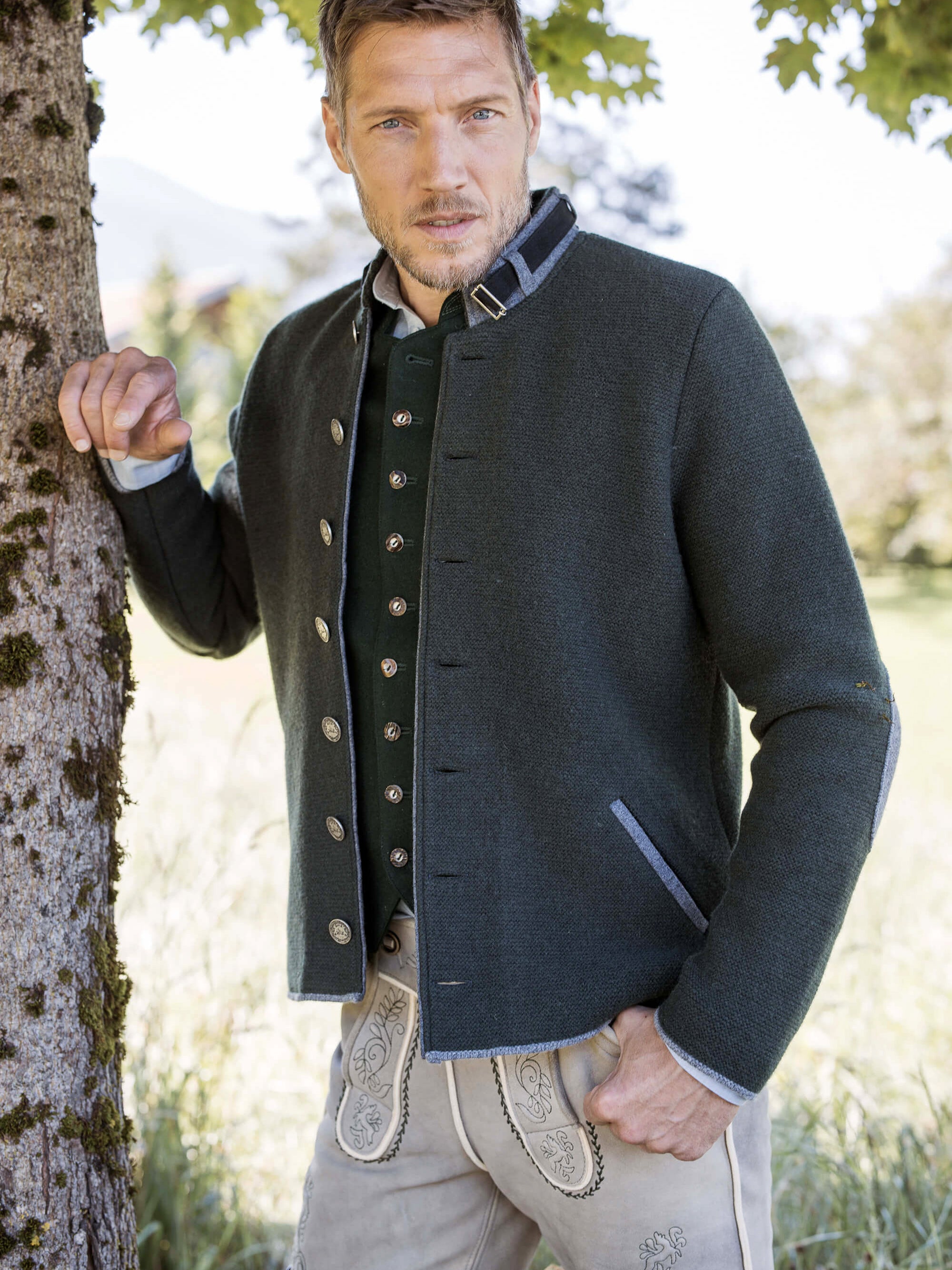 litzlfelder-jonas-strickjacke-herren-olivgr-n-merinowolle image 6